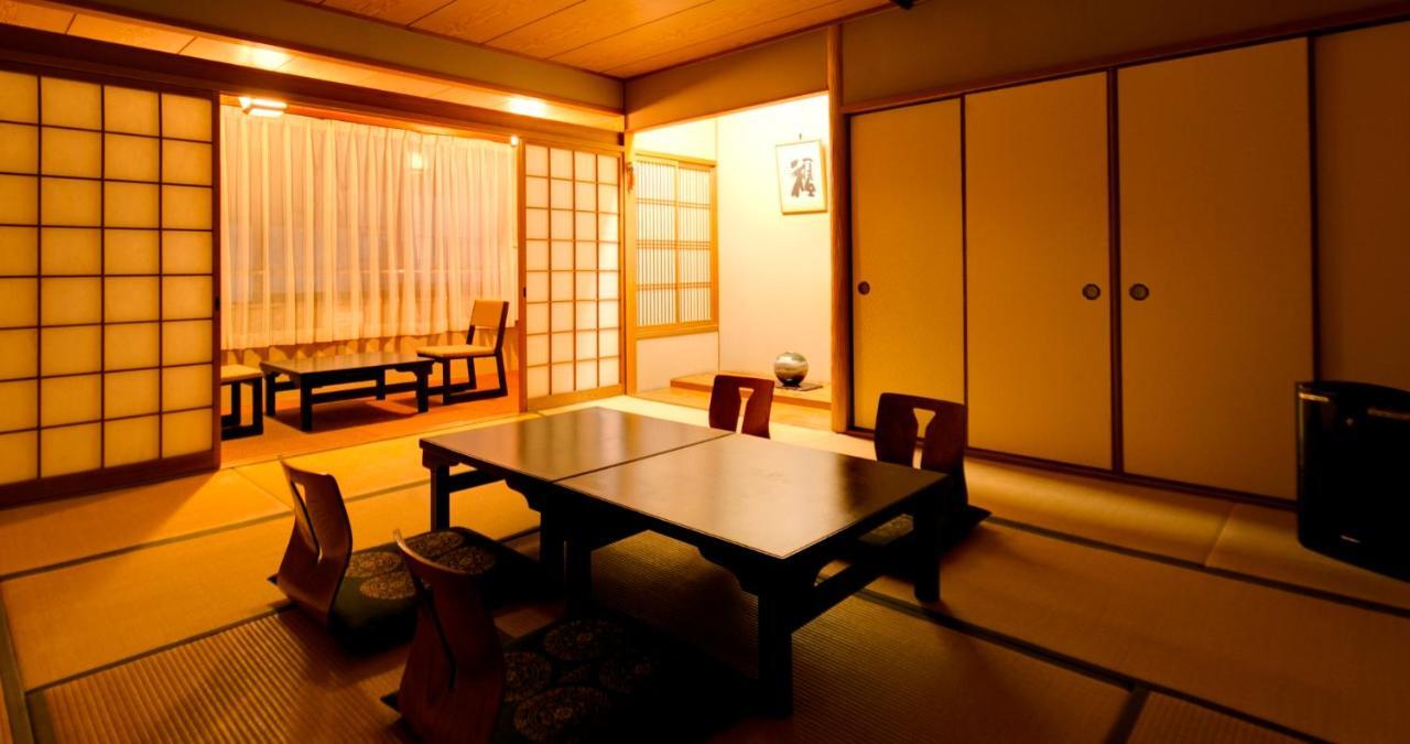 Nara Hakushikaso Hotell Exteriör bild